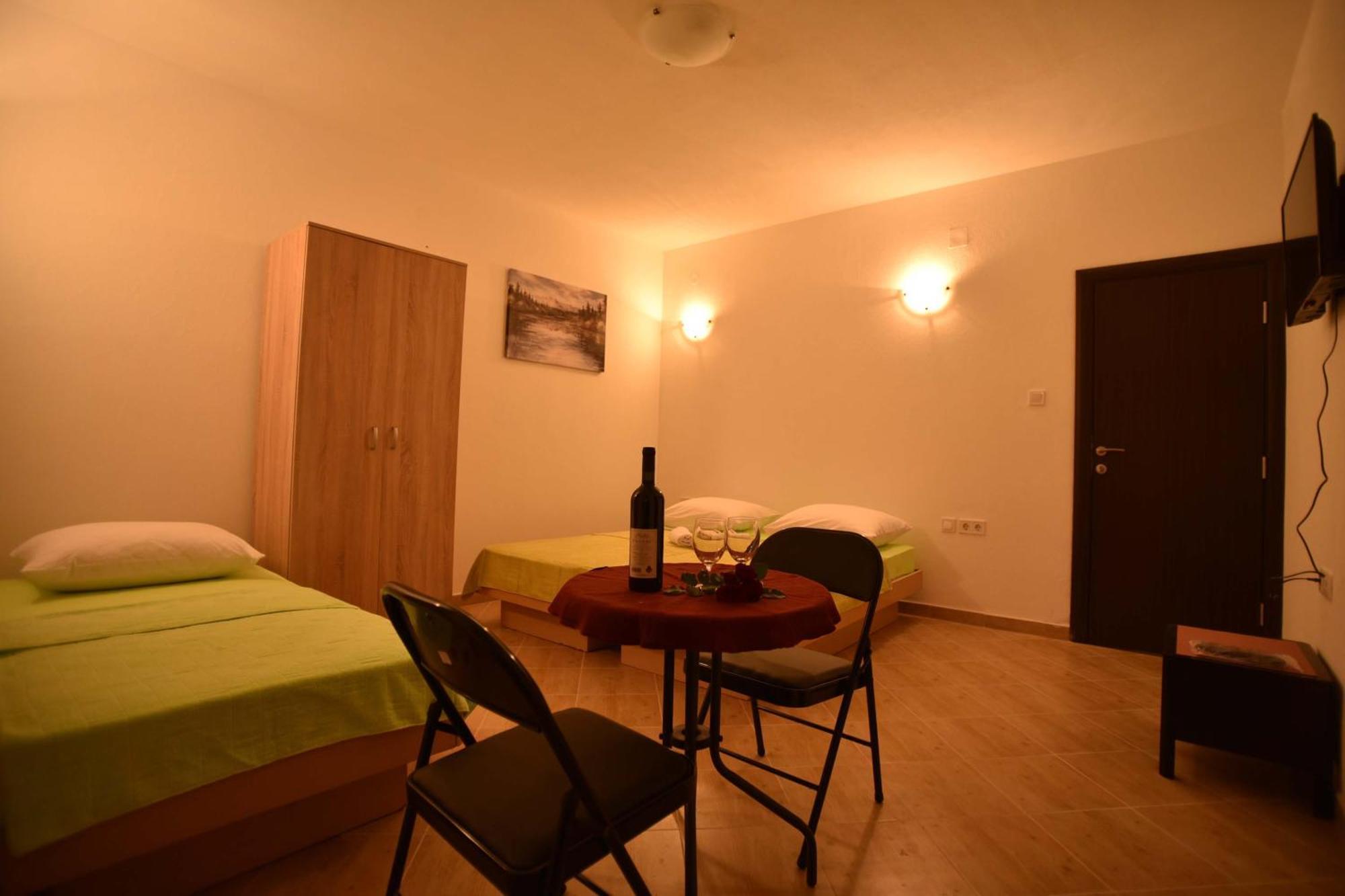 Apartmani Mihovic - Jaz Будва Экстерьер фото