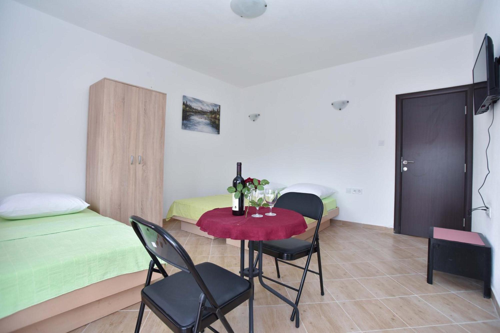 Apartmani Mihovic - Jaz Будва Экстерьер фото